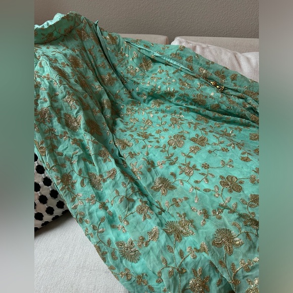 Indian Turquoise Blue & Gold Lehenga - Picture 6 of 8